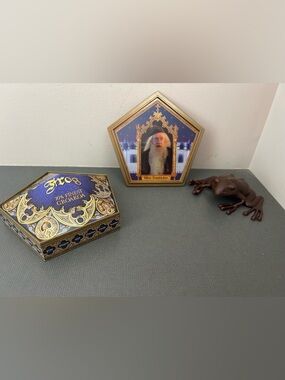 Noble Collection Chocolate Frog Set